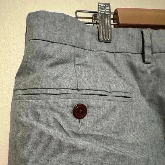 J. Crew Bowery Slim-fit Gray Shorts - Size 33W & 9”L - Picture 3 of 8